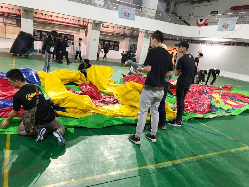 台北城市科技大學 氣墊闖關活動